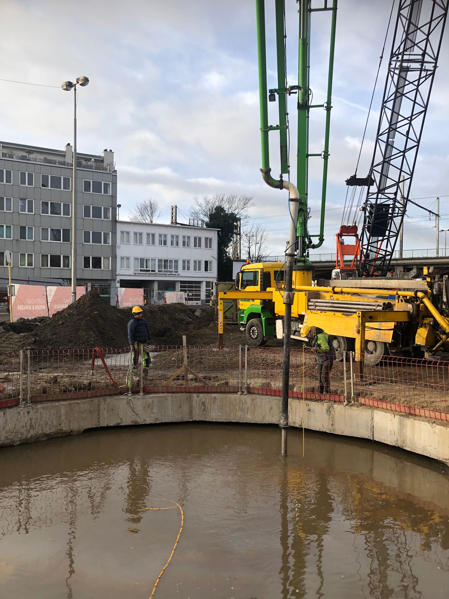 Underwater concreting